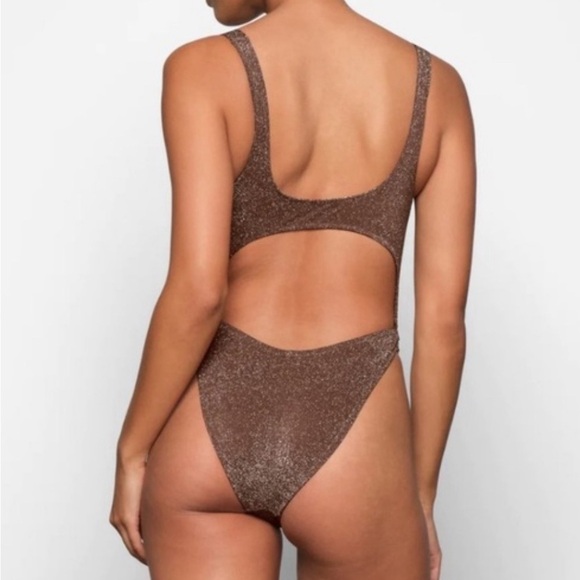 Skims Glitter Monokini Swimsuit in Jasper Size 2X - Picture 4 of 9
